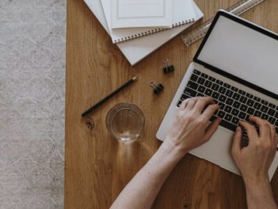 Sicher arbeiten: Schutz des Arbeitslaptops vor Cybergefahren