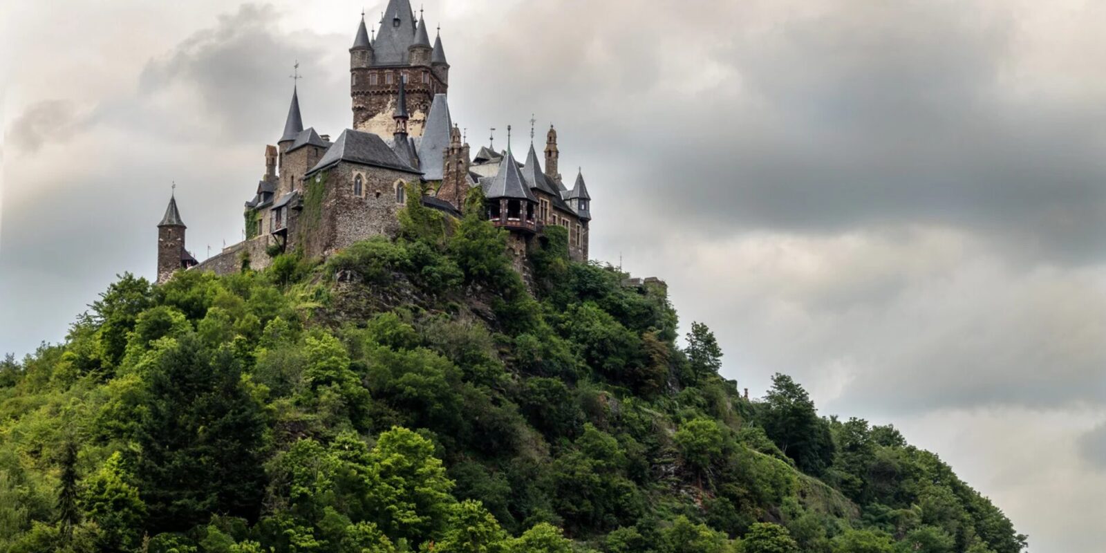 Feiertage 2025 in RLP – Termine, Brückentage und Tipps für die Rheinland-Pfalz