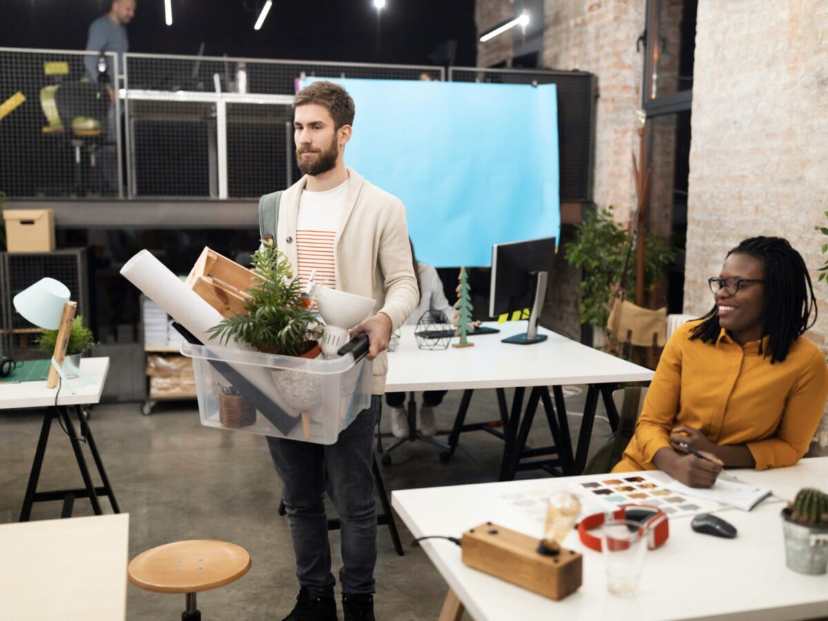 Lustiger kurzer Spruch zum Abschied eines Kollegen