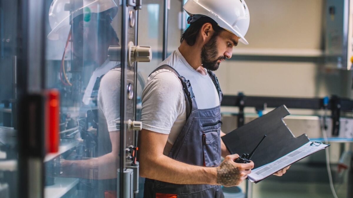 Belohnung fürs Schwarzarbeit melden Was Privatpersonen und Auftraggeber wissen sollten