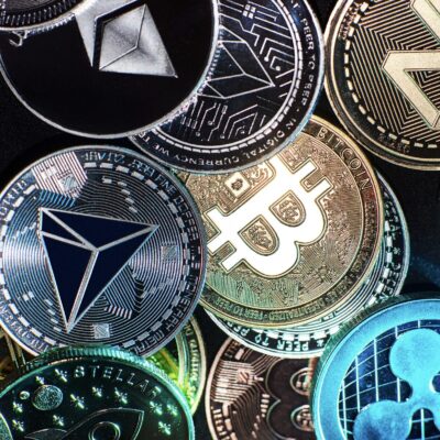 Die größten Krypto-Scams 2025: Deepfakes, Romance Scams, Fake-Börsen und Rug-Pulls erschüttern das Vertrauen in digitale Währungen.