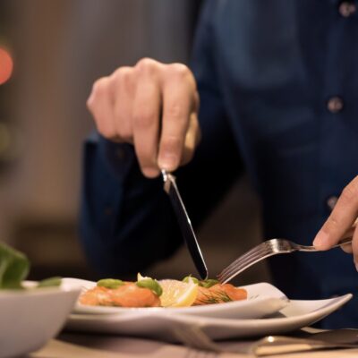 abends essen gehen trotz Krankschreibung