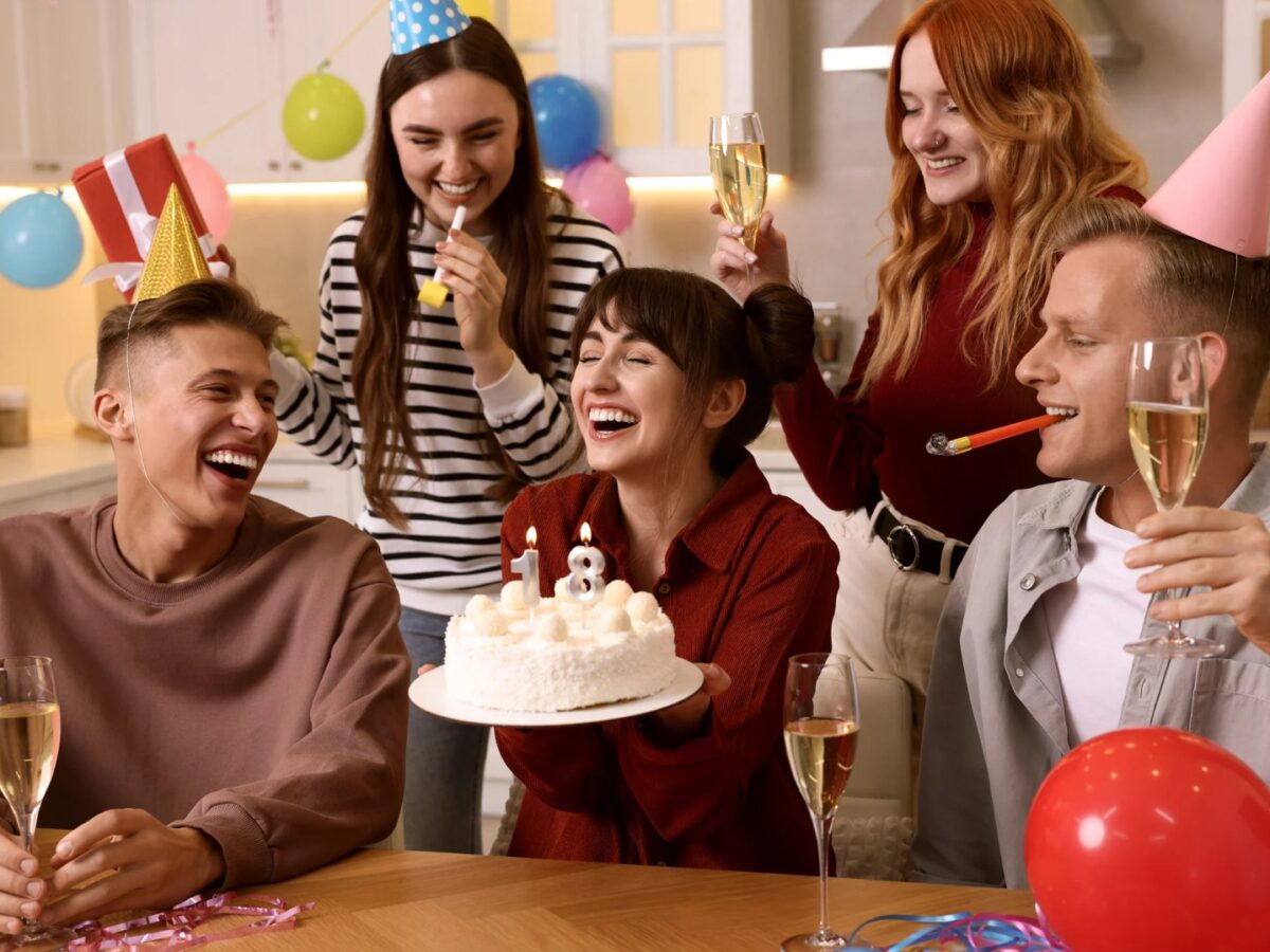 Positive Sprüche zum 18. Geburtstag Die besten Wünsche und Zitate für den Start in die Volljährigkeit